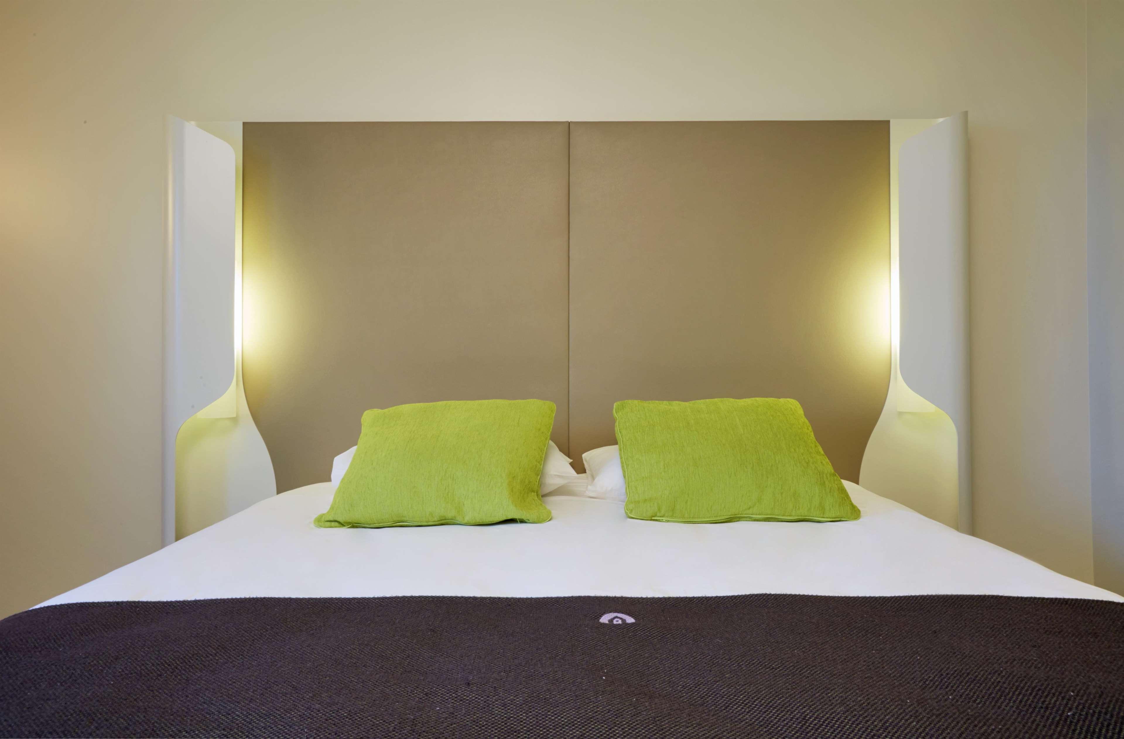 Campanile La Roche Sur Yon Centre Gare Hotel Ngoại thất bức ảnh